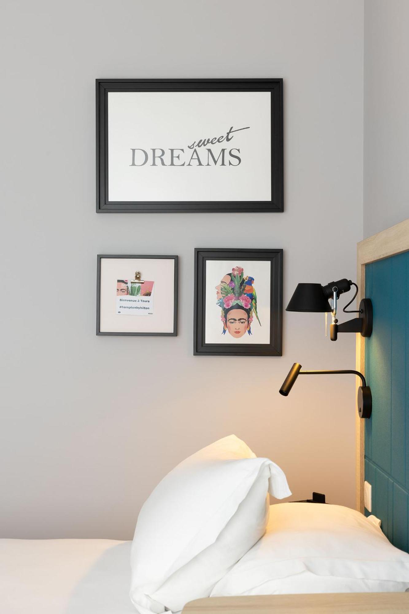 Hampton By Hilton Tours Centre, France Hotel ภายนอก รูปภาพ